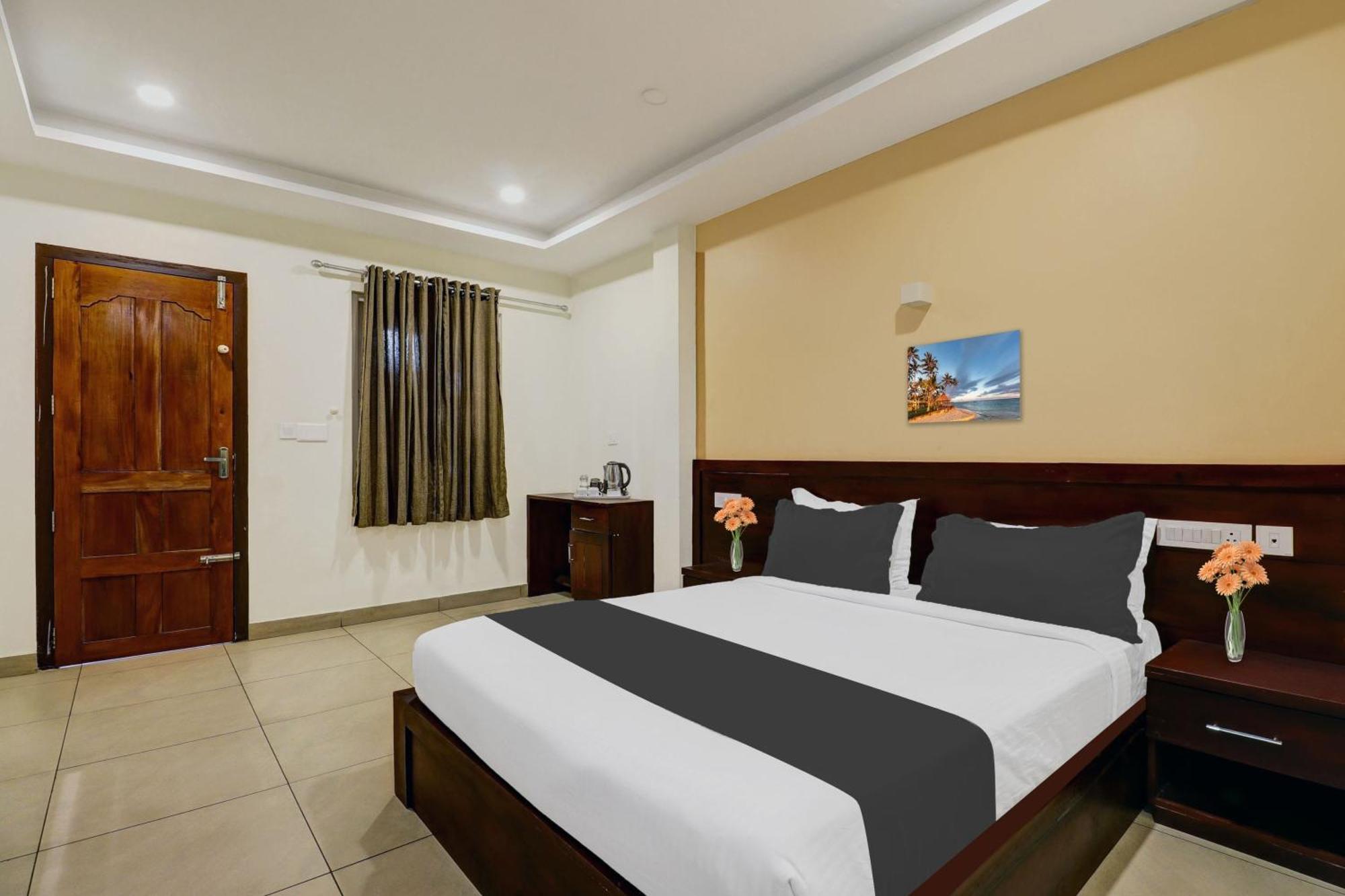 Super Hotel O Kattapana Kattappana Экстерьер фото